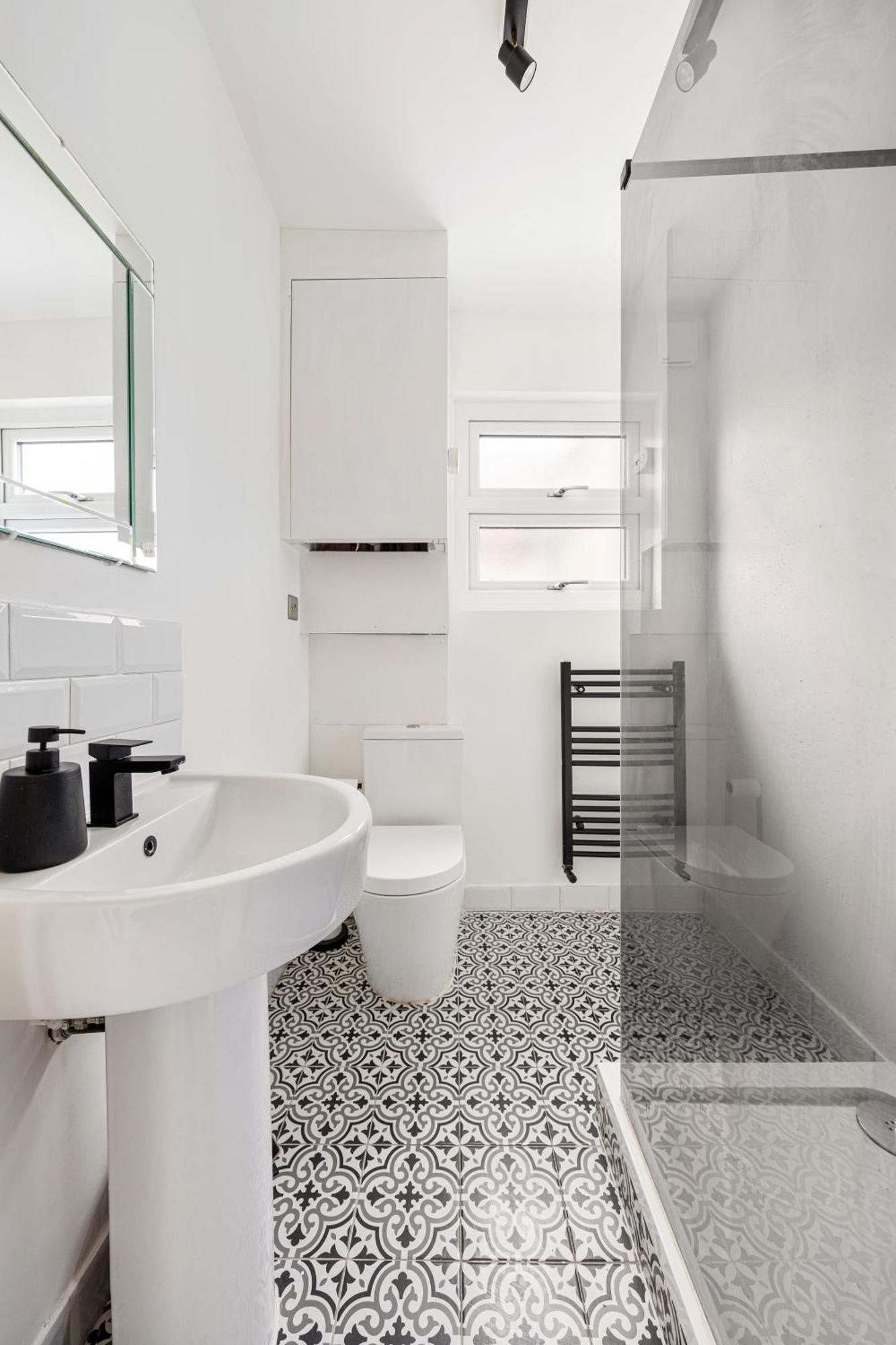 Stylish 2-bedroom Flat In Walthamstow * Londra